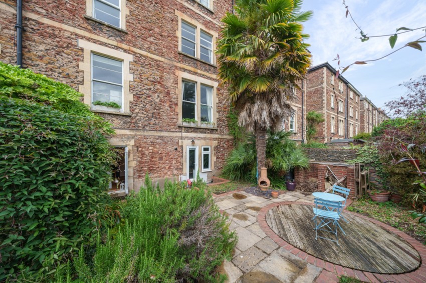 Images for Apsley Road, Clifton, Bristol, BS8 EAID:1234 BID:1234
